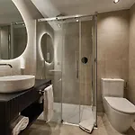 B48 Opera Hotell