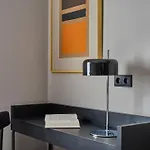 Hotell B48 Opera 2*